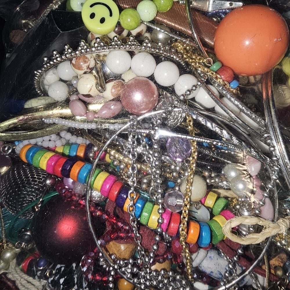 5.8 Pound Mystery Craft Scrap Jewelry Bundle Lot Bag - Picture 6 of 7